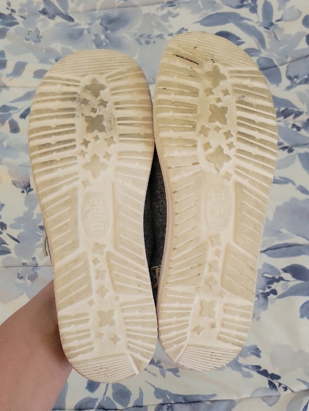 Hey Dude Gray Linen-Style Slip-Ons with Yellow Insole and Multicolor Heel - Picture 3 of 5